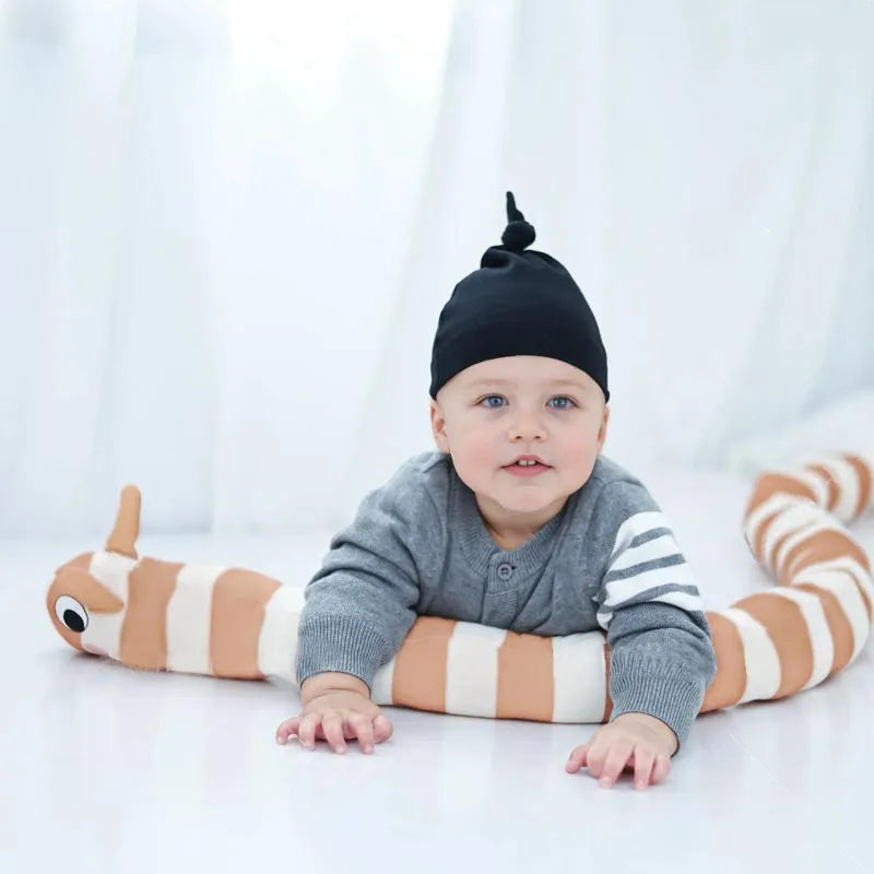 tour-de-lit-tressé-peluche-enfant-mamanmini