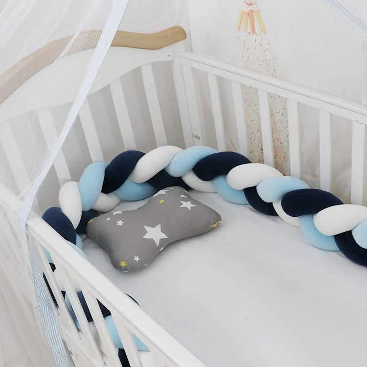 Tour de lit tressé Bleu Marine Blanc Bleu Maman et mini ,tout pour les bébés et les mamans 