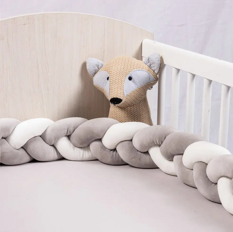 Tour de lit tressé gris et blanc mamanetmini : Spécialiste des produits pour bébés et mamans