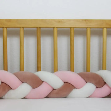 Tour de lit tressé rose blanc vieux rose maman et mini tout pour les bébés et les mamans 