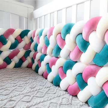 Tresse Tour de lit blanc rose turquoise - MAMAN ET MINI